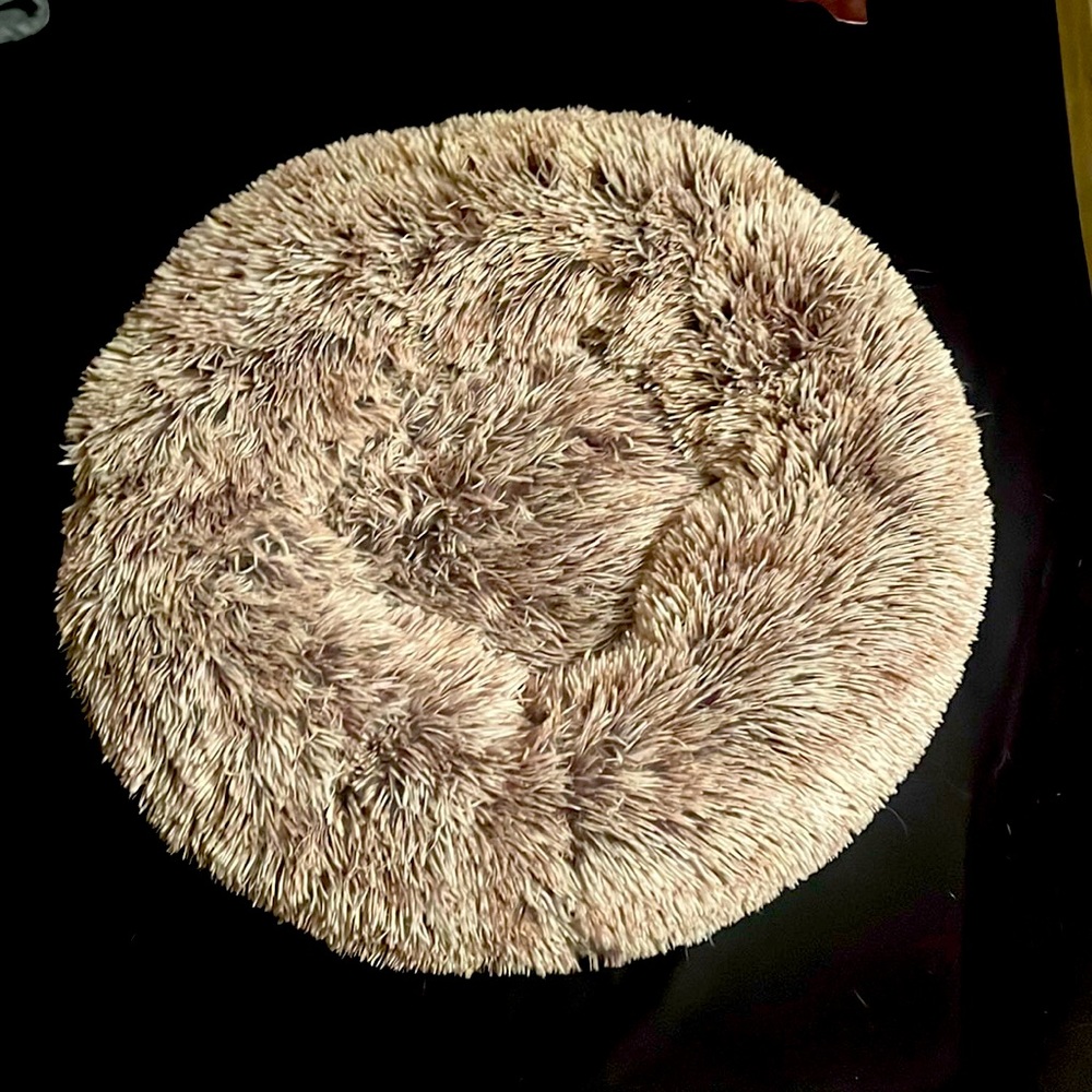 Cat or small dog bed. Faux fur.